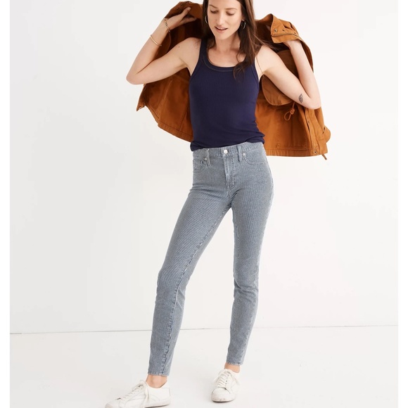 9" Mid-Rise Skinny Jeans in Piper Stripe | Size 30 - Picture 2 of 12